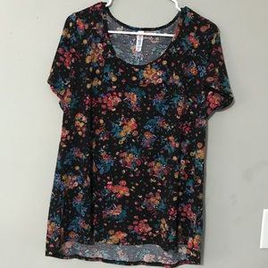 Lularoe classic tee